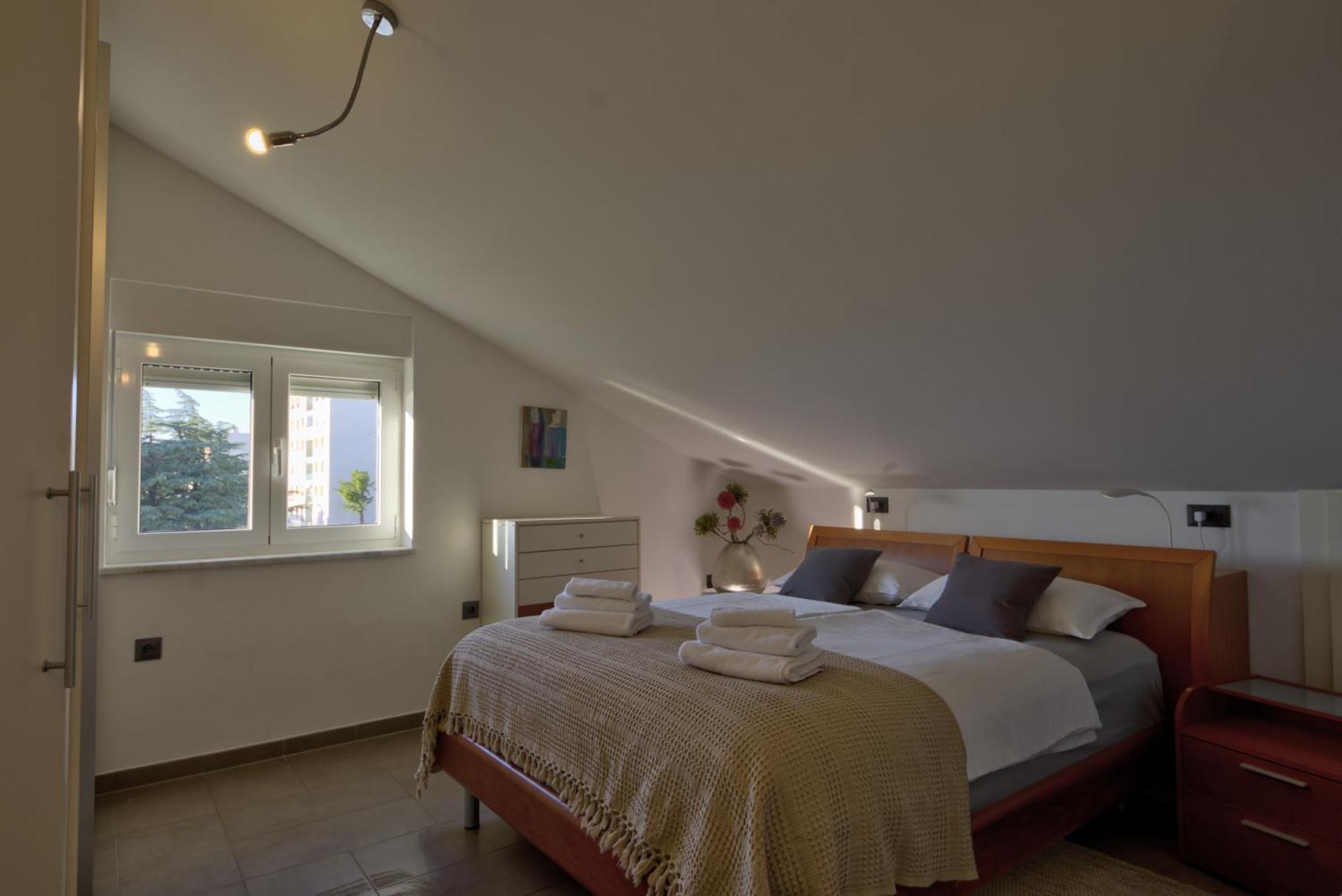 Penthouse Belvedere City View With Private Parking Rijeka Exterior photo